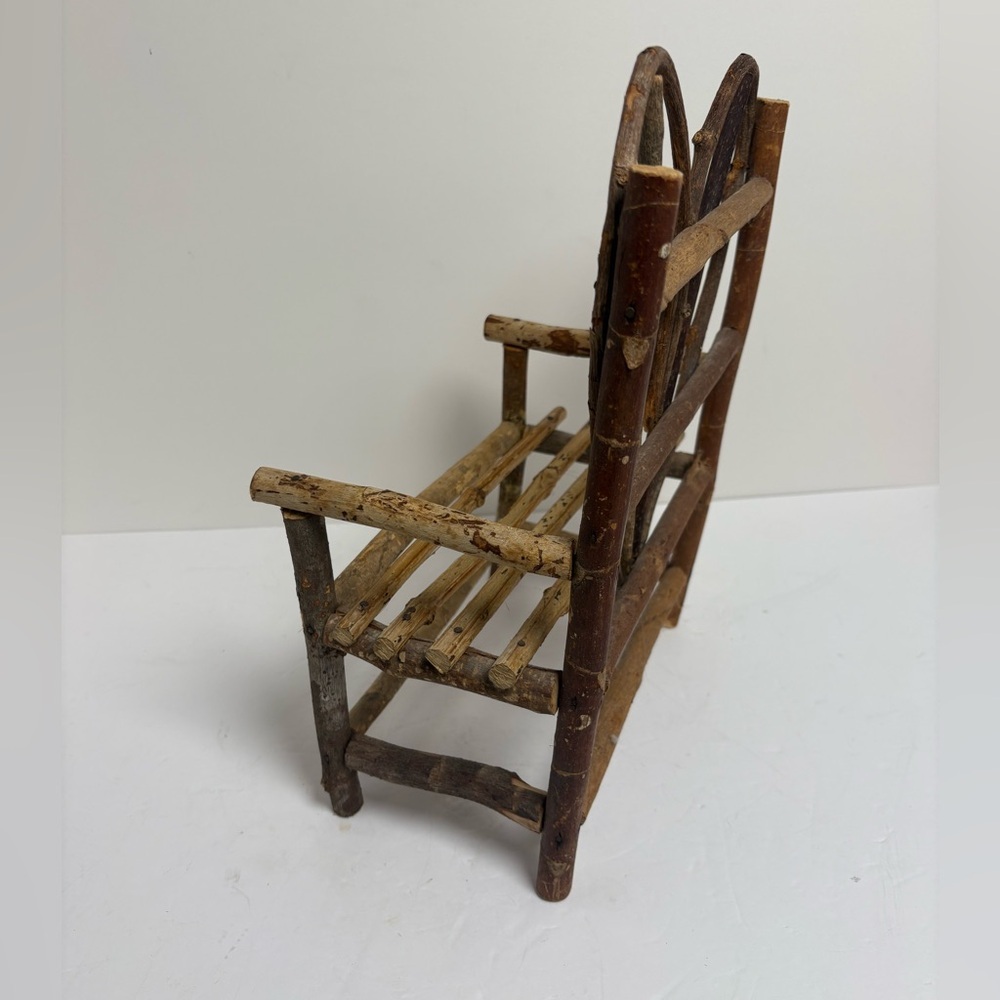 Rustic Heart-Back Wooden Plant Holder Chair - Picture 5 of 9